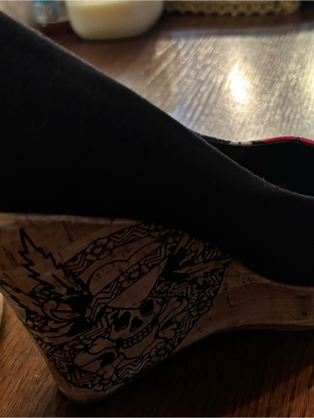 Ed Hardy Cork Wedge Peep Toe Heels Women’s Size 7 Skull Wing Tattoo Y2K Rare - Picture 7 of 13